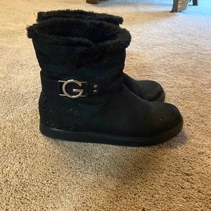 guess winter boots size 9.5